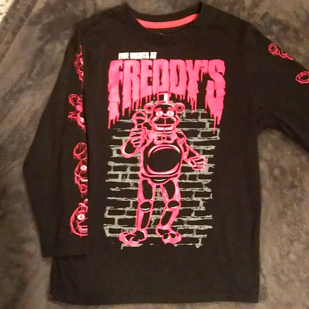 🆕 FNAF UNISEX LONG SLEEVE TEE